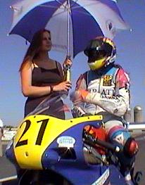 Gridgirl beschattet sich selbst